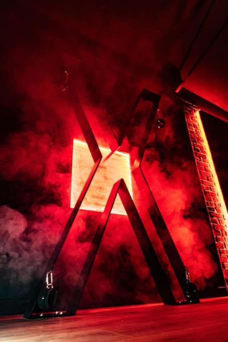 Loveroom Ô Diable Des Plaisirs - B&B Tourcoing