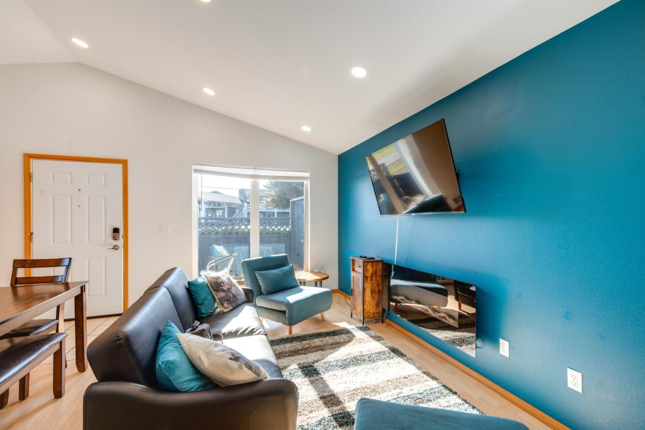 Ocean Shores Getaway with Patio - Walk to Beaches! - Bed and Breakfast Ocean Shores