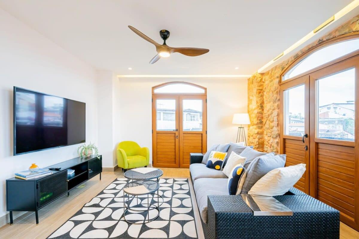 Awesome 2BR in Casco Viejo - B&B