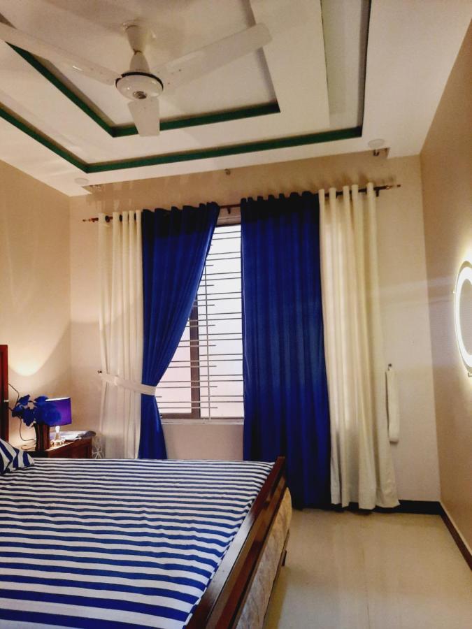 B&B Karachi - Dream home 2 & 4 bedroom Family house - Bed and Breakfast Karachi