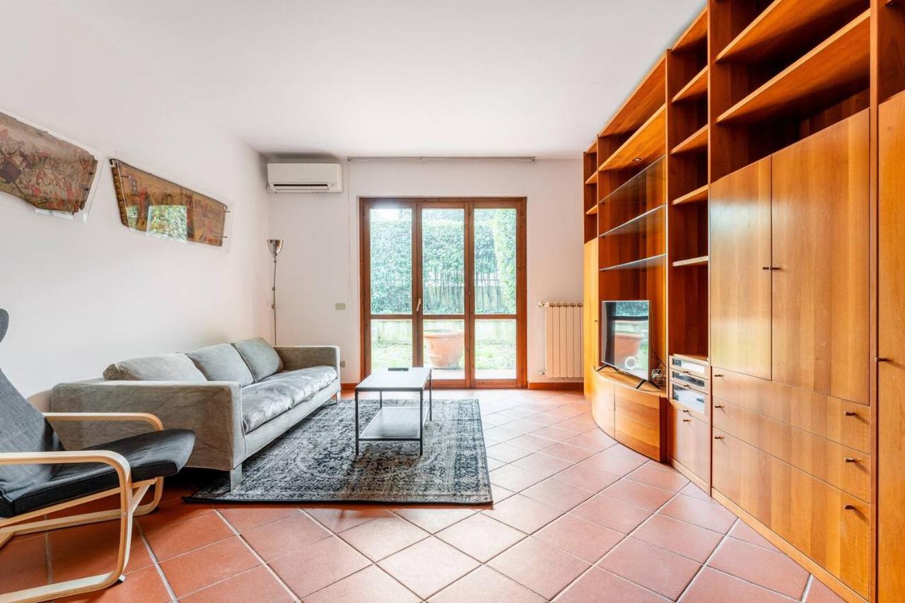 B&B Florencia - Appartamento 70mq con giardino e parcheggio - Bed and Breakfast Florencia