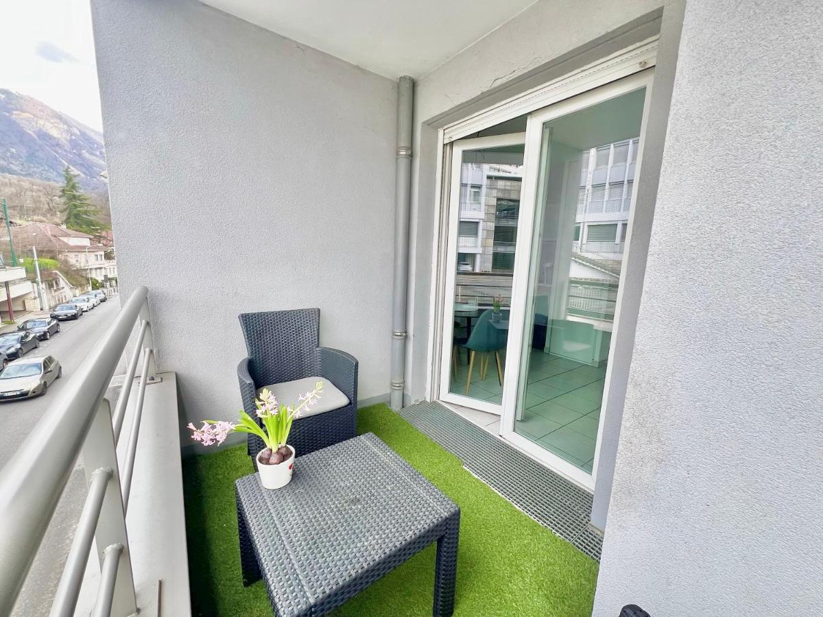 Appartement T2 centre ville, balcon - Chambres d’hôtes