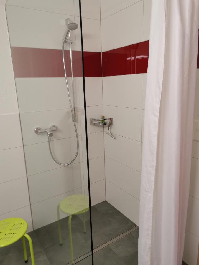 Chambre Triple avec Salle de Bains