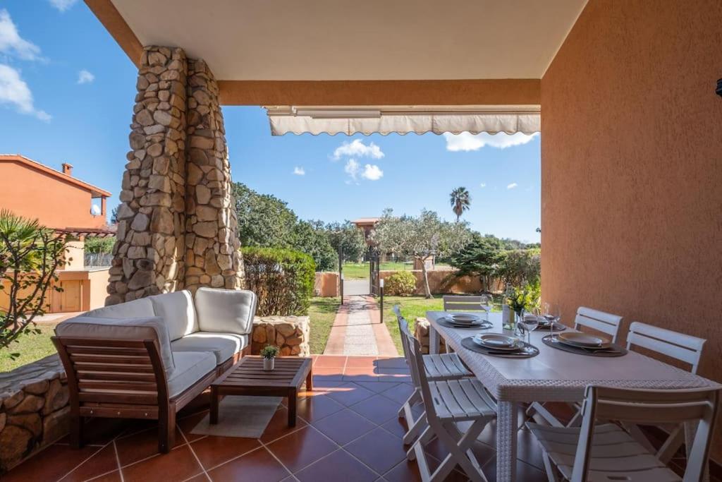 Comfort a 4 minuti dal mare- Giardino e bbq - B&B Costa Rei