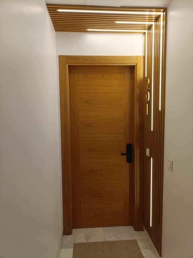 Apartment mit Balkon