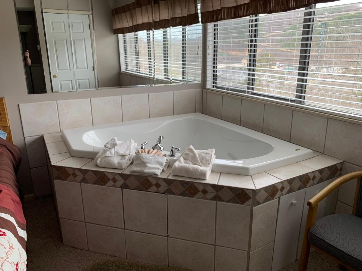Laurel Inn 502