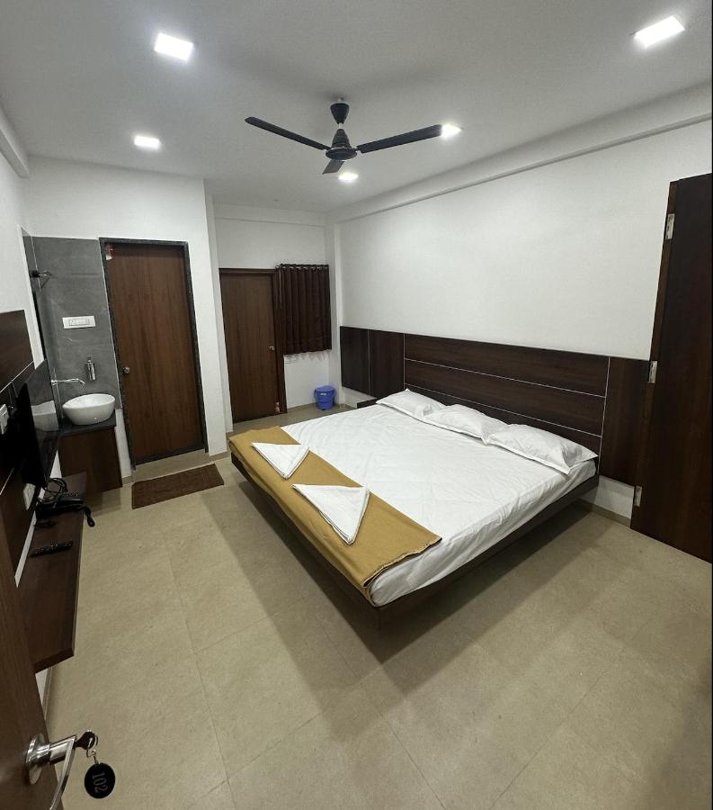 B&B Kolhāpur - Shreetej Executive - Bed and Breakfast Kolhāpur