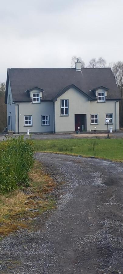 The Corrigeen Douglas Lodge Holiday Homes - B&B Keadew