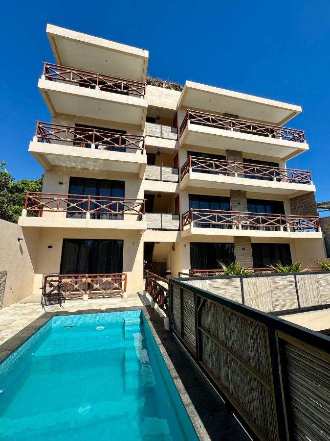 B&B Brisas de Zicatela - Casa Zianda - Amplios apartamentos con vista al mar - A 7 minutos caminando de Playa Zicatela - Bed and Breakfast Brisas de Zicatela