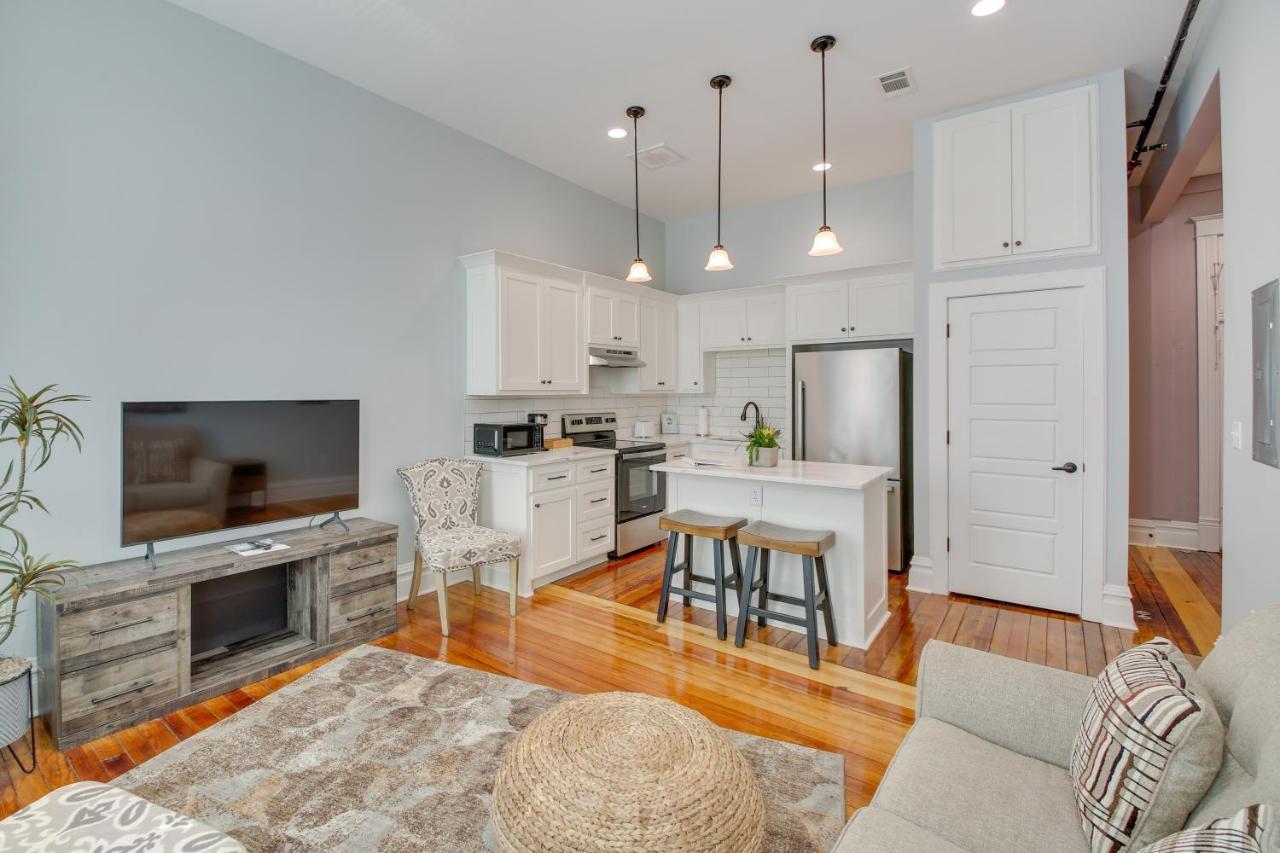 Condo in Downtown Hot Springs Near Bathhouse Row! - Chambres d’hôtes