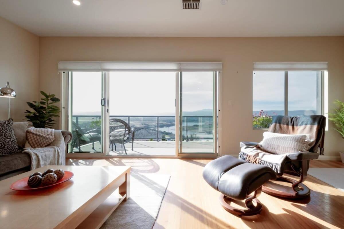 Riverview Escape - Bed and Breakfast