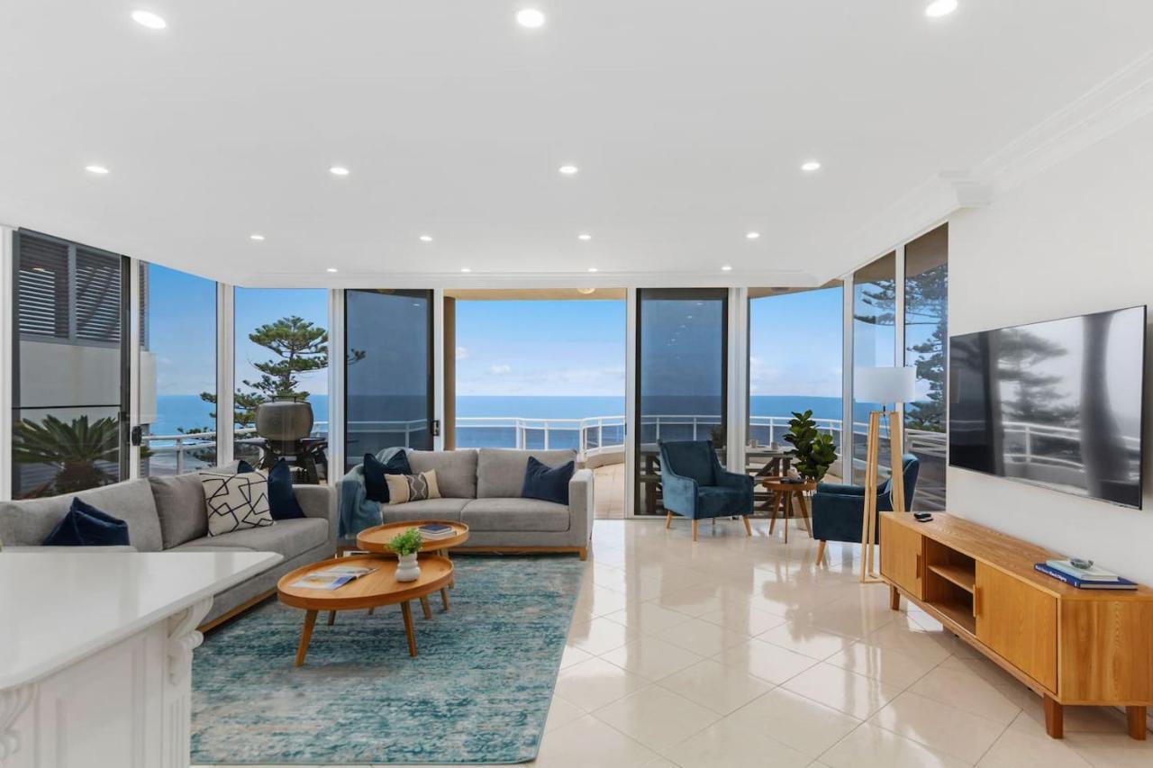 Ocean Vista Escape - A Lofty Beachfront Penthouse - B&B Wollongong
