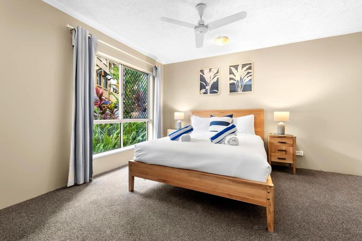 Reef I Lakes Resort Cairns I Pools I BBQ I - B&B Edge Hill