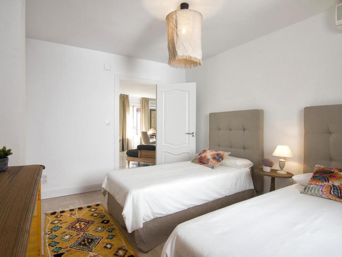 ChezmoiHomes Glow & Elegant apartment with parking - B&B Granada