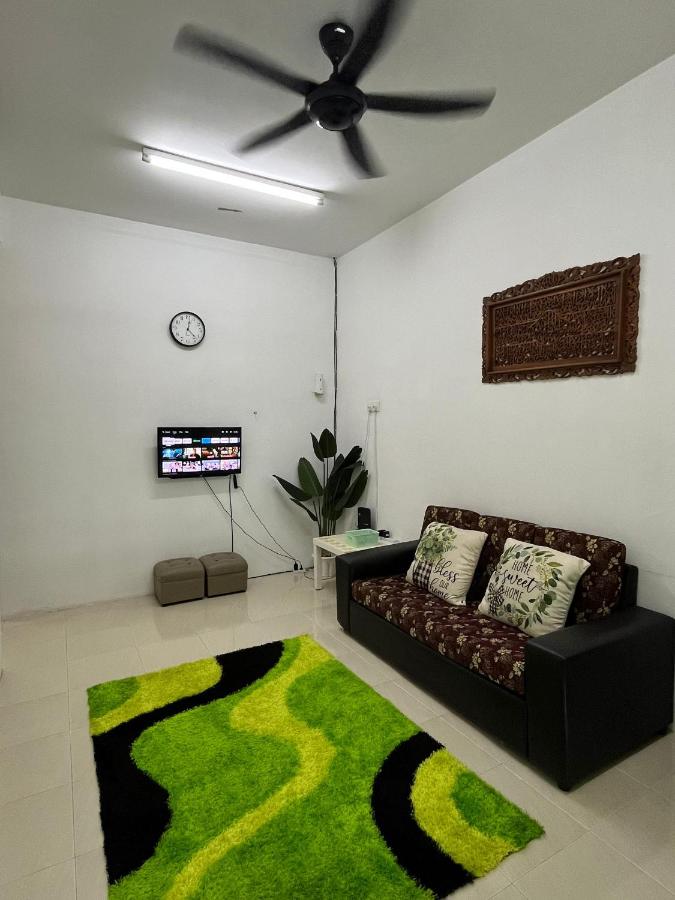 B&B Sungai Petani - Sutera Cottage, Best Place for Your Short Getaway - Bed and Breakfast Sungai Petani