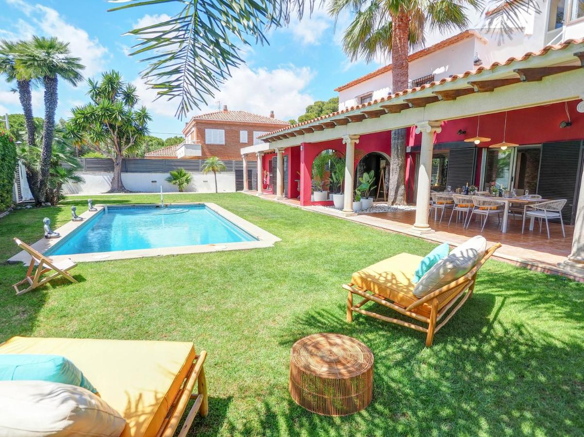 Villa Nirvana by Hello Homes Sitges - B&B