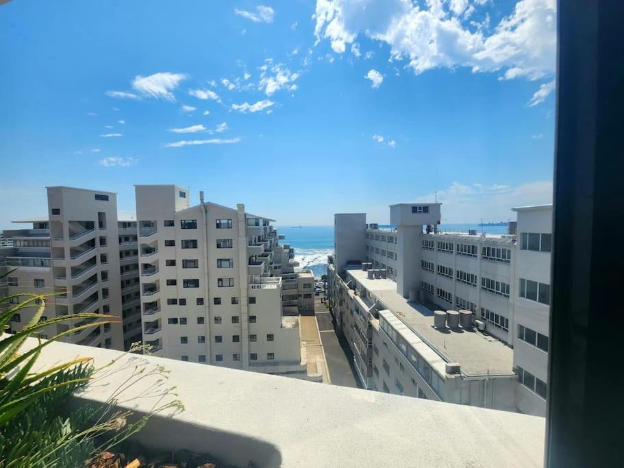 702 The Flamingo Spectacular 1 Bedroom - B&B Città del Capo