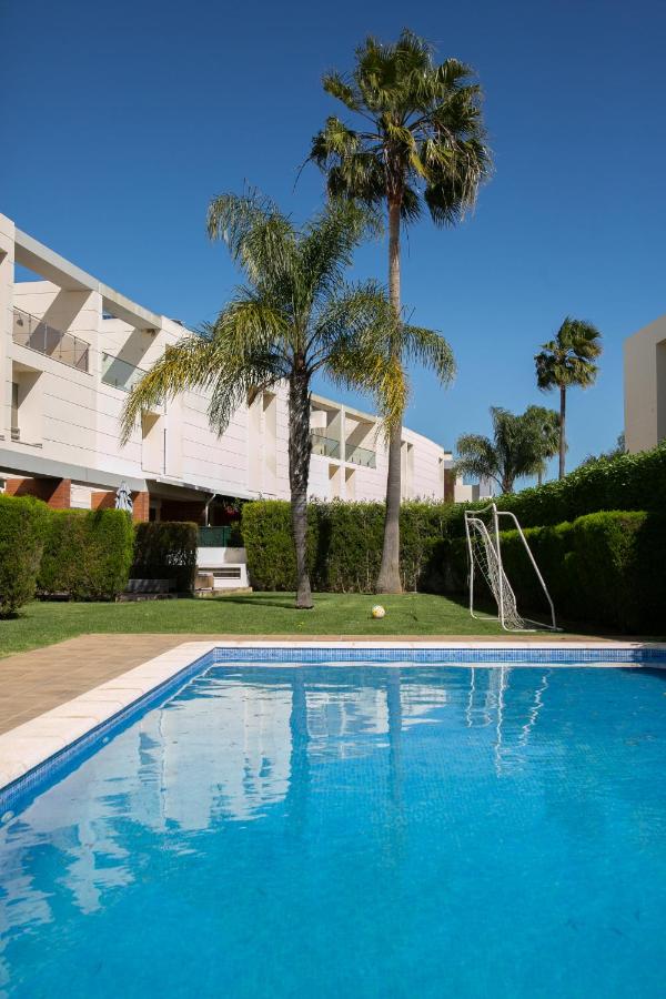 Home sweet home facing the pool - B&B