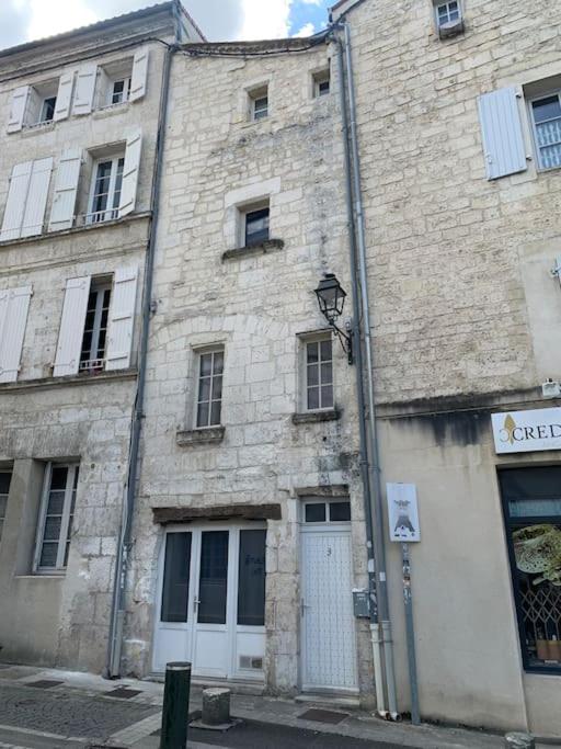 La Tour - Hyper Centre - Place du Palet - B&B