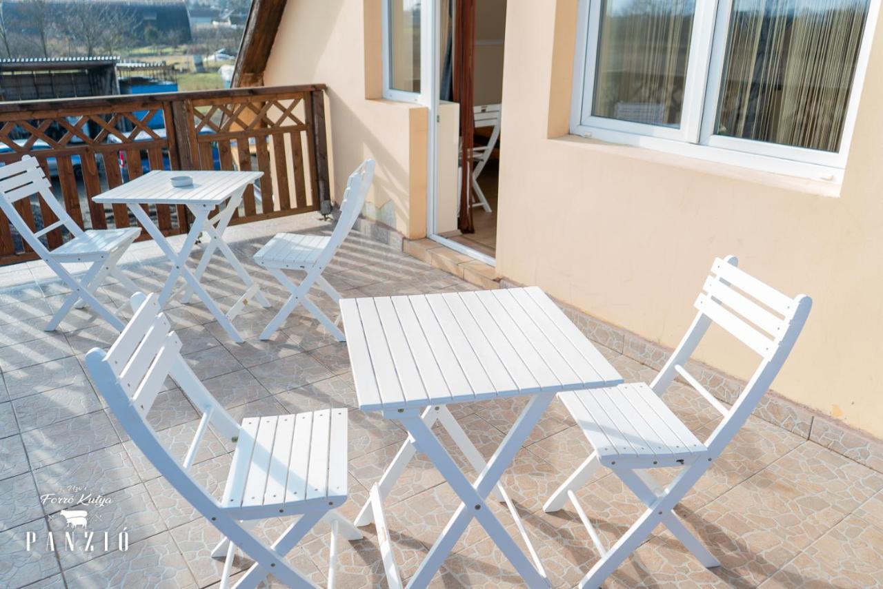 Forró Kutya Panzió - B&B