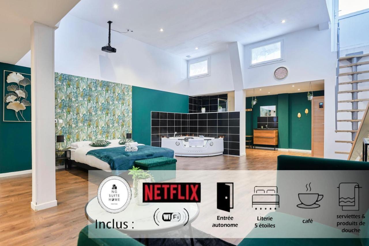 B&B Robaais - NG SuiteHome - Lille l Roubaix l Mairie - Gare l Nain - Grand Studio - Balnéo - Sauna - Netflix - Wifi - Bed and Breakfast Robaais