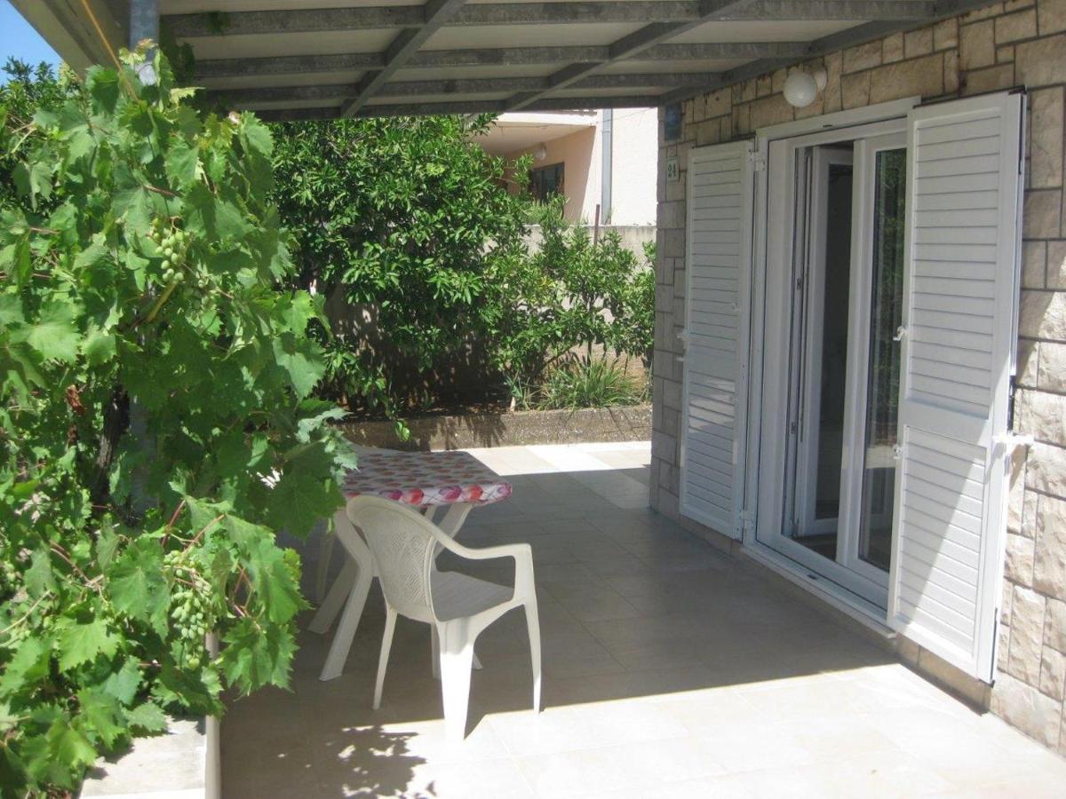 Studio avec Terrasse (2 Adultes)