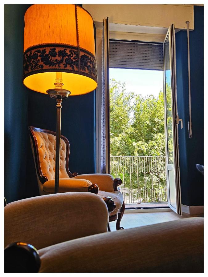 VM_LungoTicino Nassy - Bed and Breakfast
