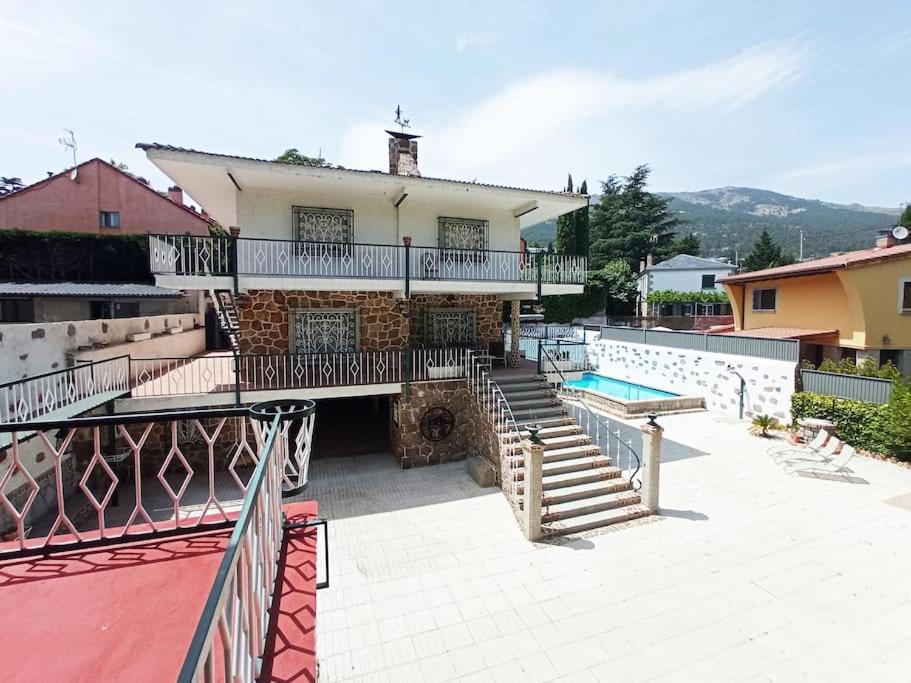 Casa con 4 camere da letto