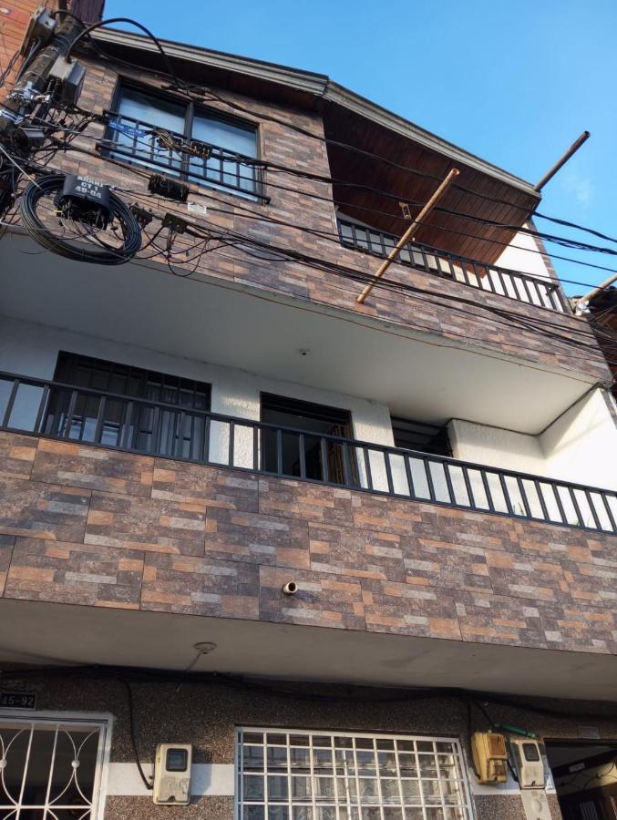 M76 apartamento acogedor en Medellin - Chambres d’hôtes