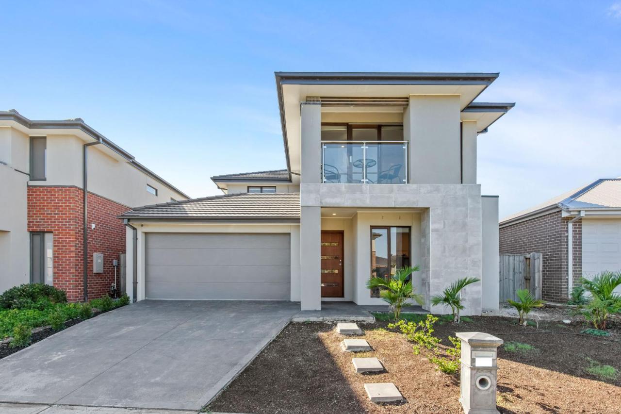 Point Cook's Spacious and Comfy 4BR/3BA Haven! - B&B