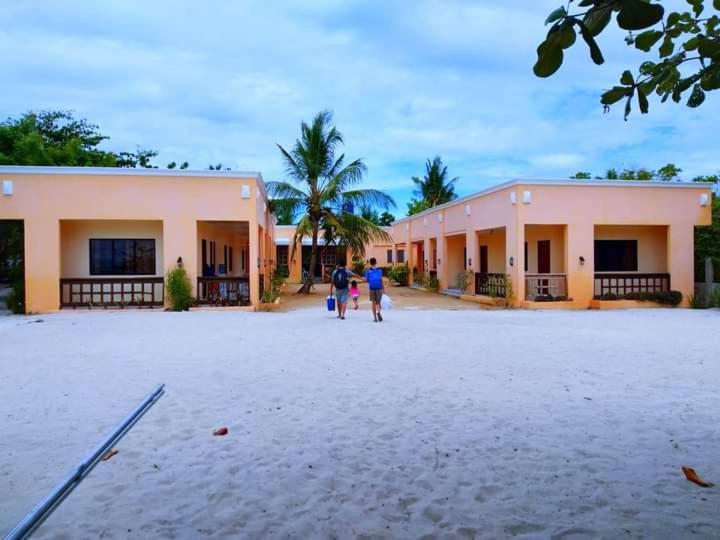 CRISOLS BEACH RESORT - MALAPASCUA ISLAND - B&B Daanbantayan