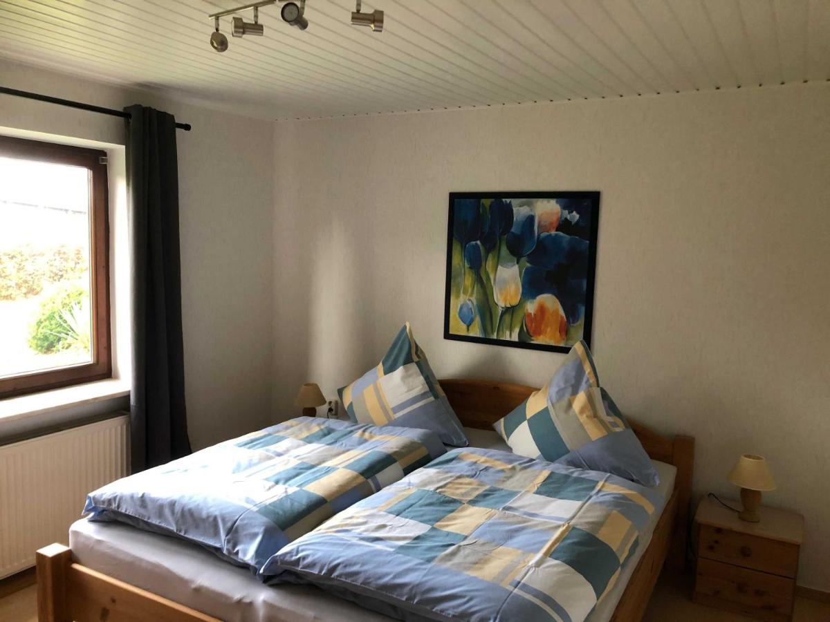 Apartment mit 2 Schlafzimmern und Dusche 