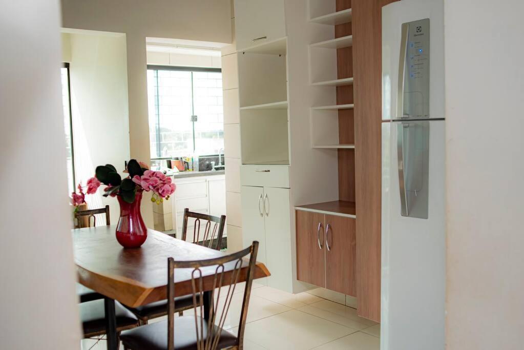 Apartamento no centro de Espigão - Chambres d’hôtes