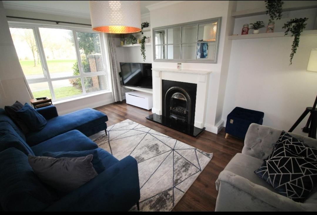 B&B Galway - Stylish Spacious 4 Bedroom House - Bed and Breakfast Galway