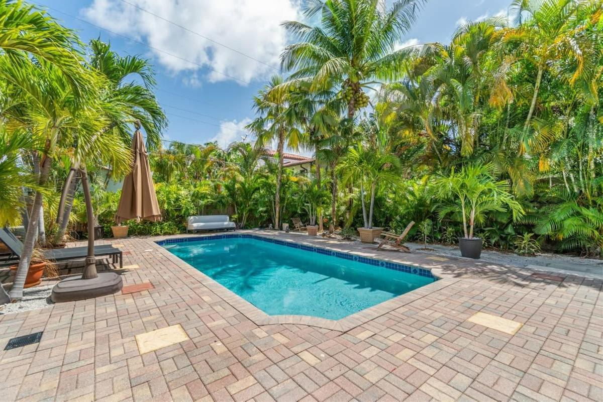 Heated Pool, Beach, Miramar Villa by RoveTravel - B&B West Palm Beach