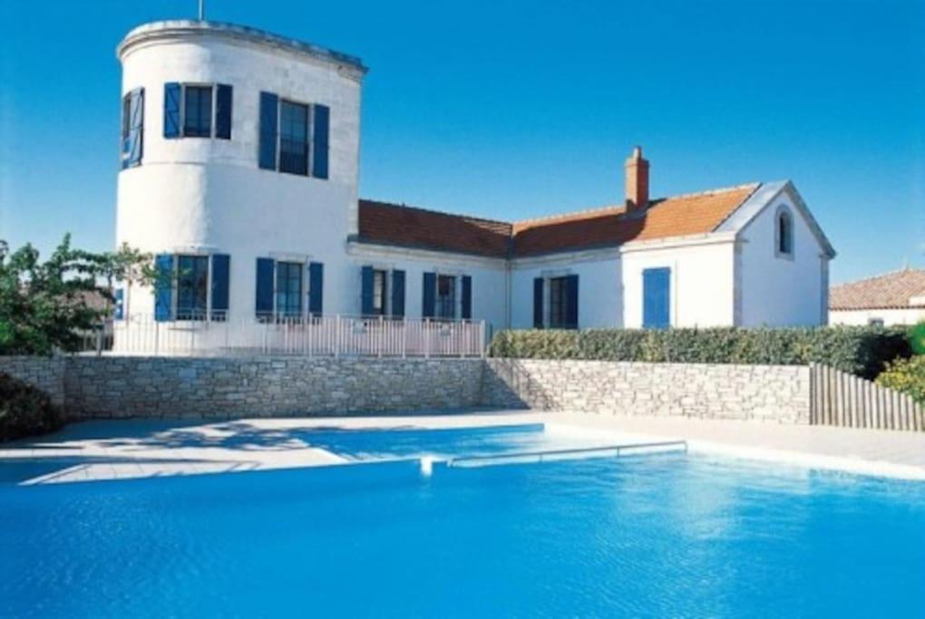Résidence avec piscine - Vue mer - B&B