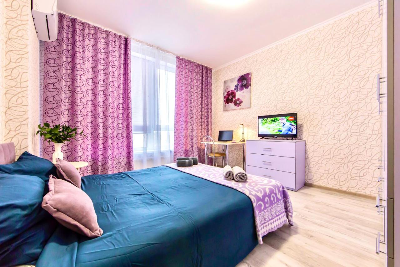 B&B Kyiw - Стильные апартаменты,метро Вырлица,метро Харьковская - Bed and Breakfast Kyiw