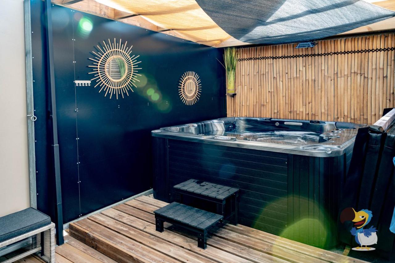 L'intemporelle - Piscine et Spa - DODOTERLA - Chambres d’hôtes Le Tampon