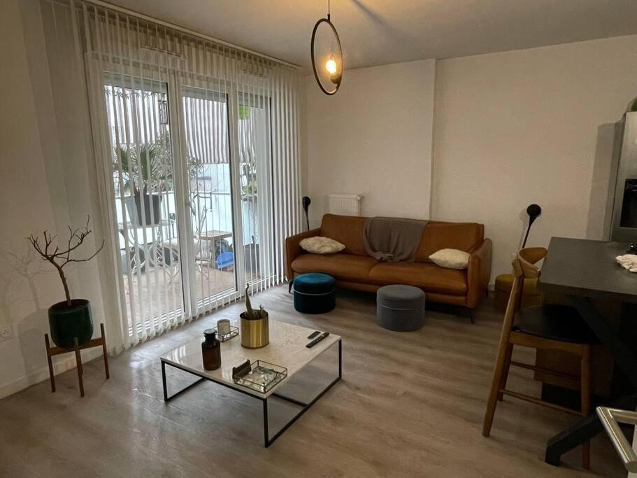 B&B Aubervilliers - Logement neuf, Porte de la Villette - Bed and Breakfast Aubervilliers