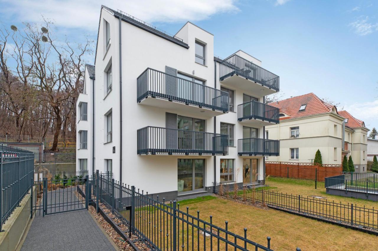 Lion Apartments - Młoda Polska Nowe Apartamenty z parkingiem - B&B