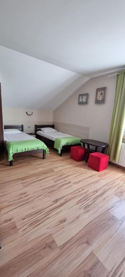 Doppelzimmer mit Balkon