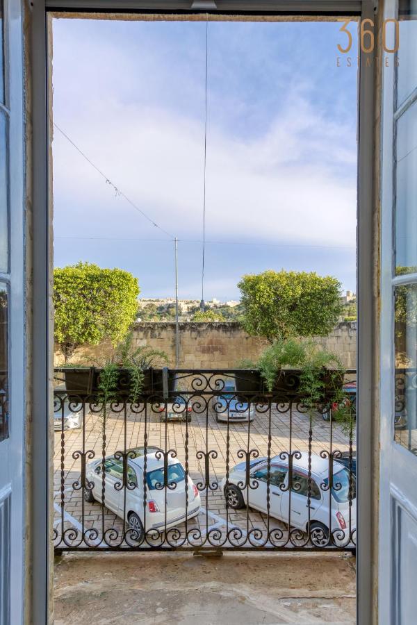 B&B Birgu - Charming home with Stunning City Views in Birgu by 360 Estates - Bed and Breakfast Birgu