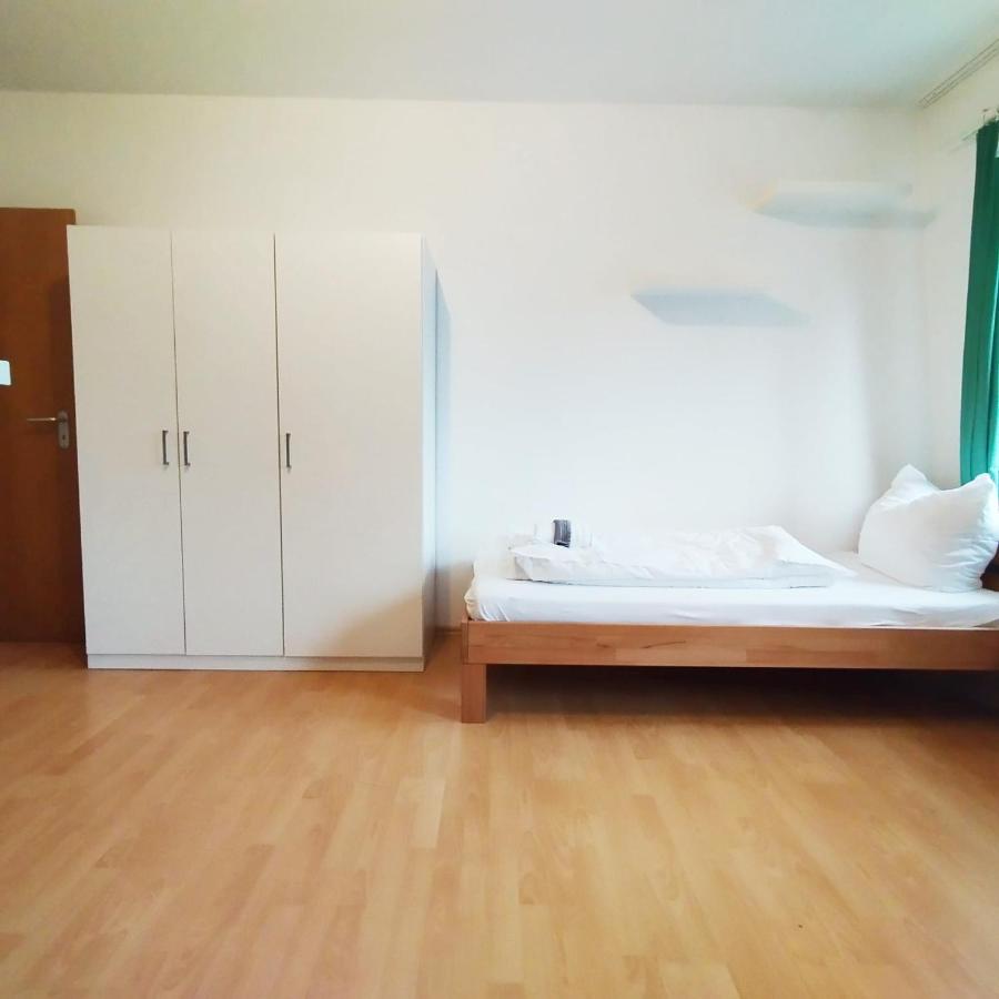 Apartment with Shower