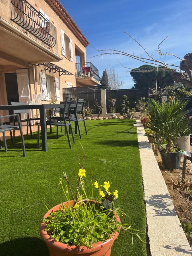 Appartement avec piscine privée 4 à 6p 5min de la plage - Chambres d’hôtes La Garonnette-Plage