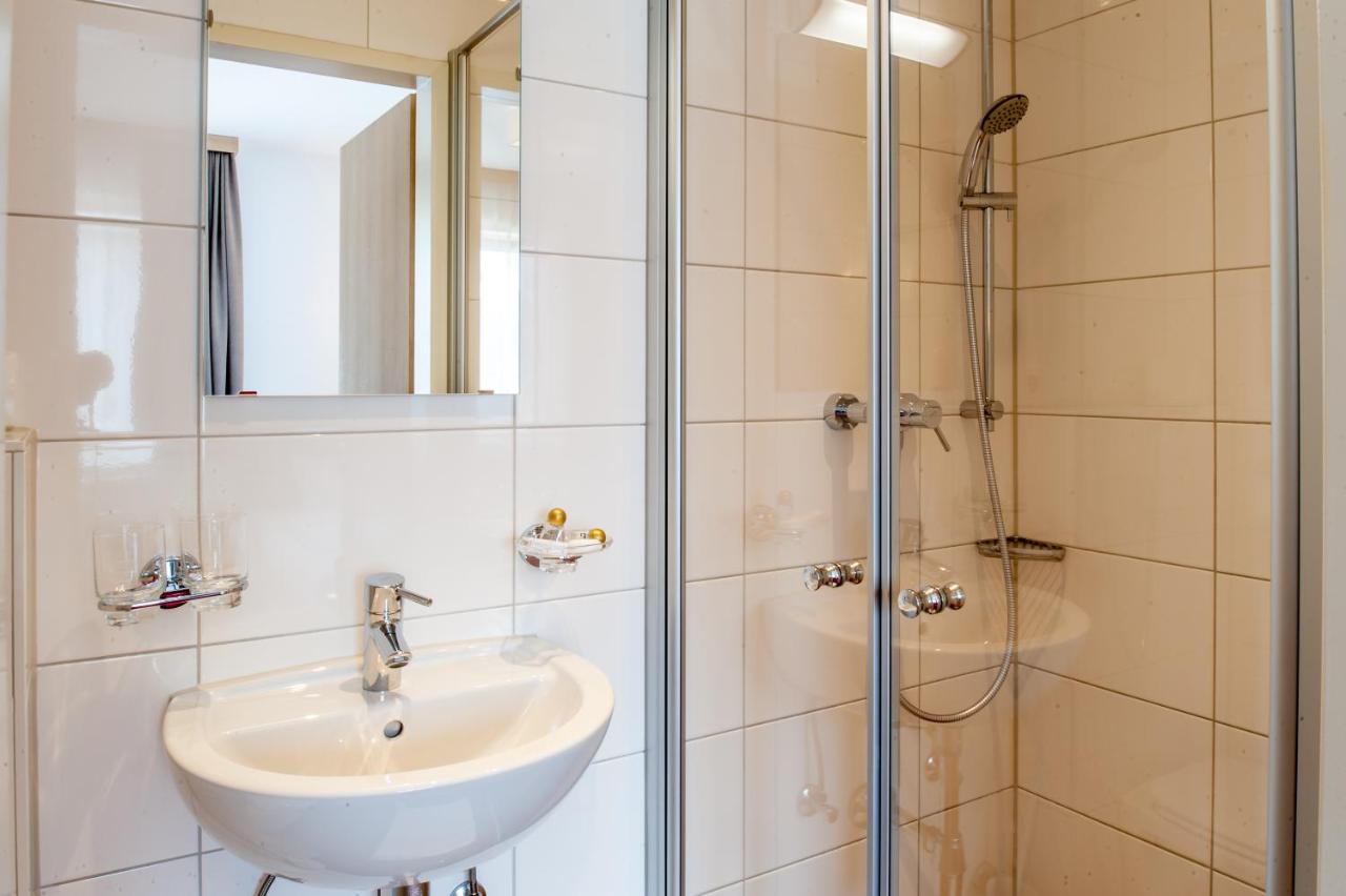 Zweibettzimmer