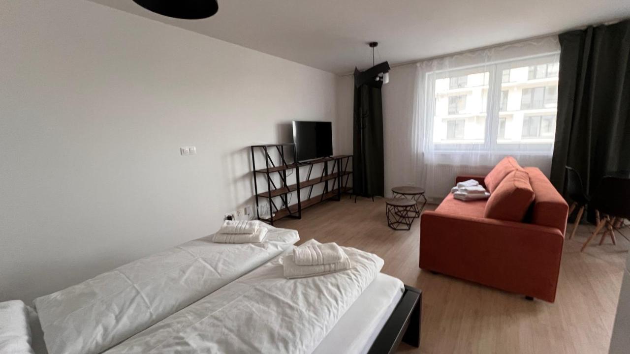 B&B Bratislava - 2 room Apartment with terrace, new building, B1 - Bed and Breakfast Bratislava