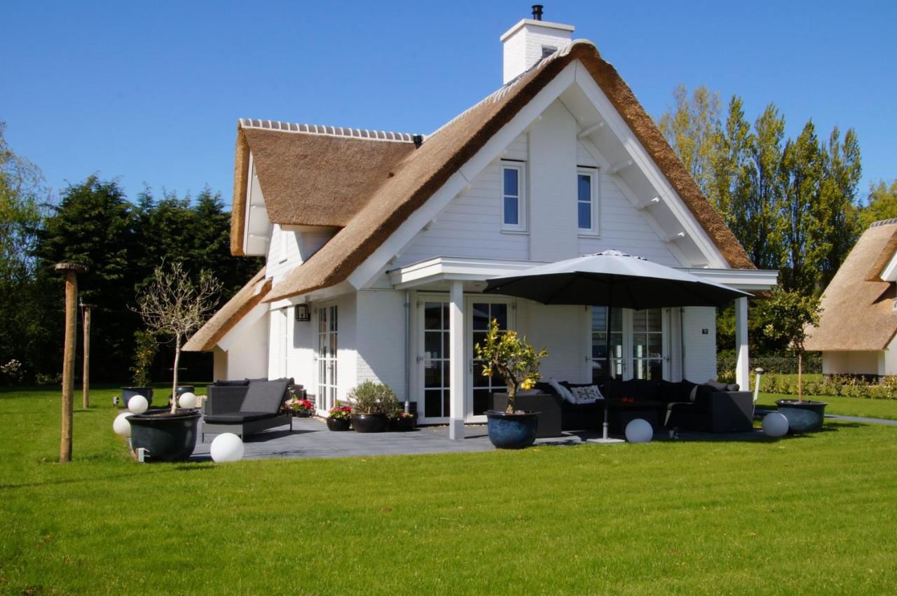 Golden Wellness Villa Noordwijk - Bed and Breakfast