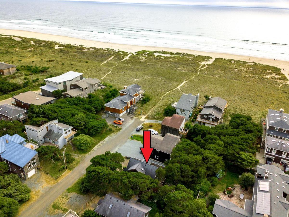 Becalmed MCA#1653 - Bed and Breakfast Manzanita
