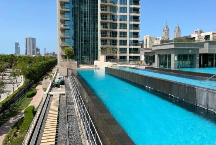 Manzil - 1BR in Fairways West with Golf Course View - B&B Dubai