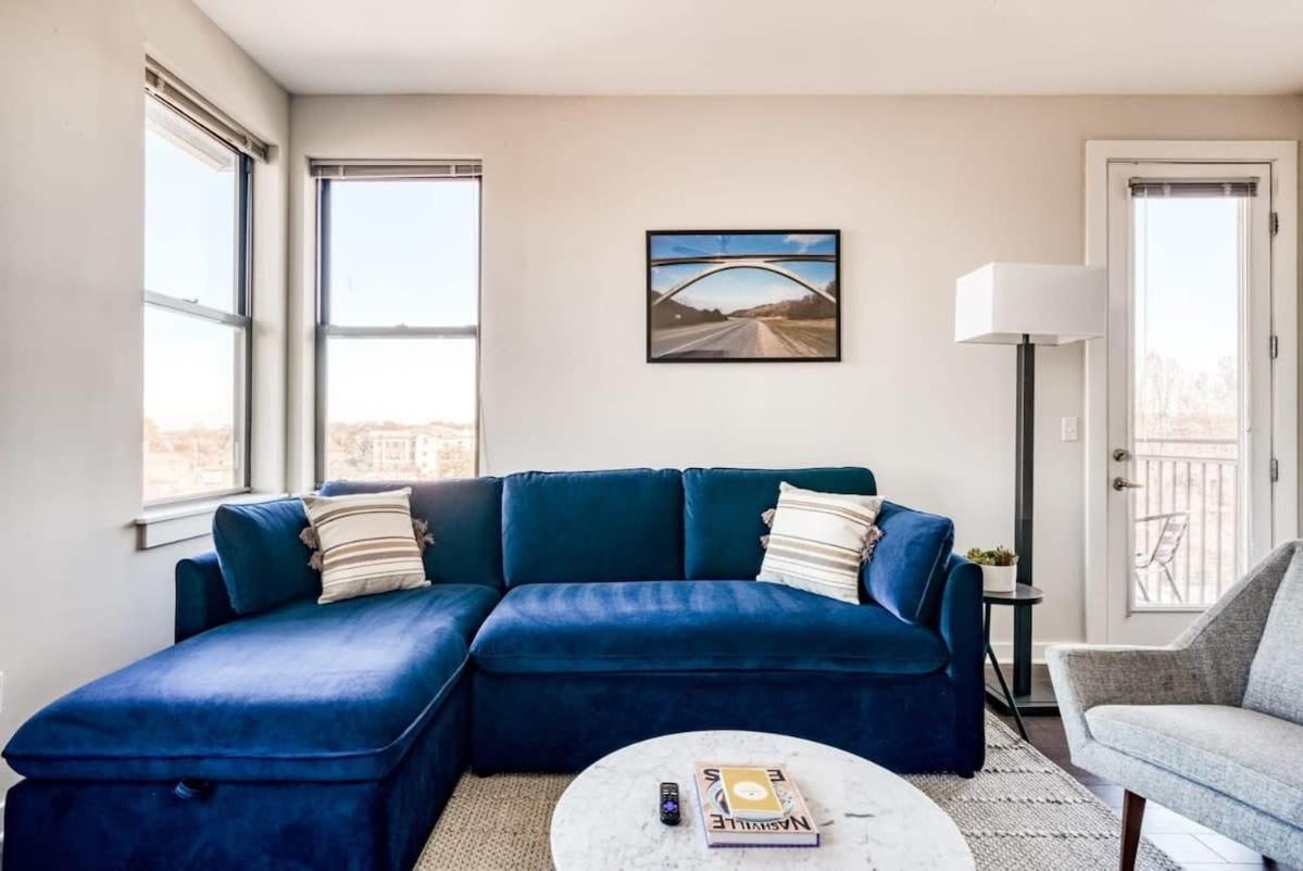 CozySuites Music Row Spacious 2BR with free parking 46 - B&B